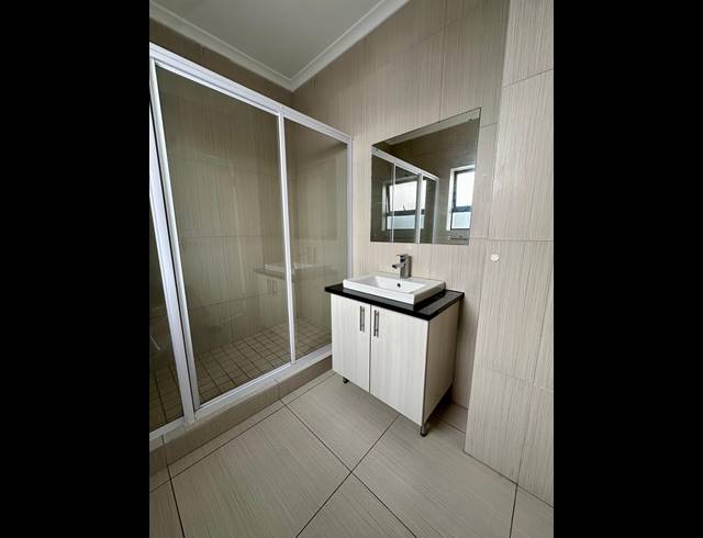 3 BEDROOM TOWNHOUSE TO LET IN PARKLANDS